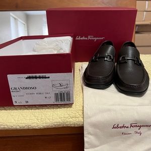 Salvatore Ferragamo Mens shoes 9.5 D  in Brown